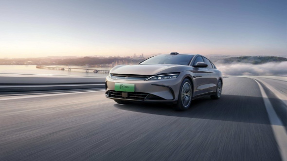 BYD Han DM-i : Redéfinir le luxe de la conduite intelligente
   