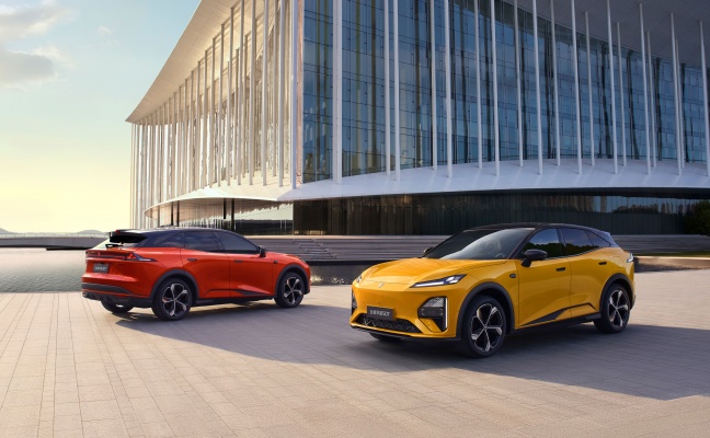 Deepal 
   —“Bleu profond
   ”Vision, électrification intelligente
   